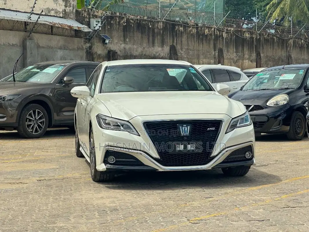 Toyota Crown 2020 Pearl