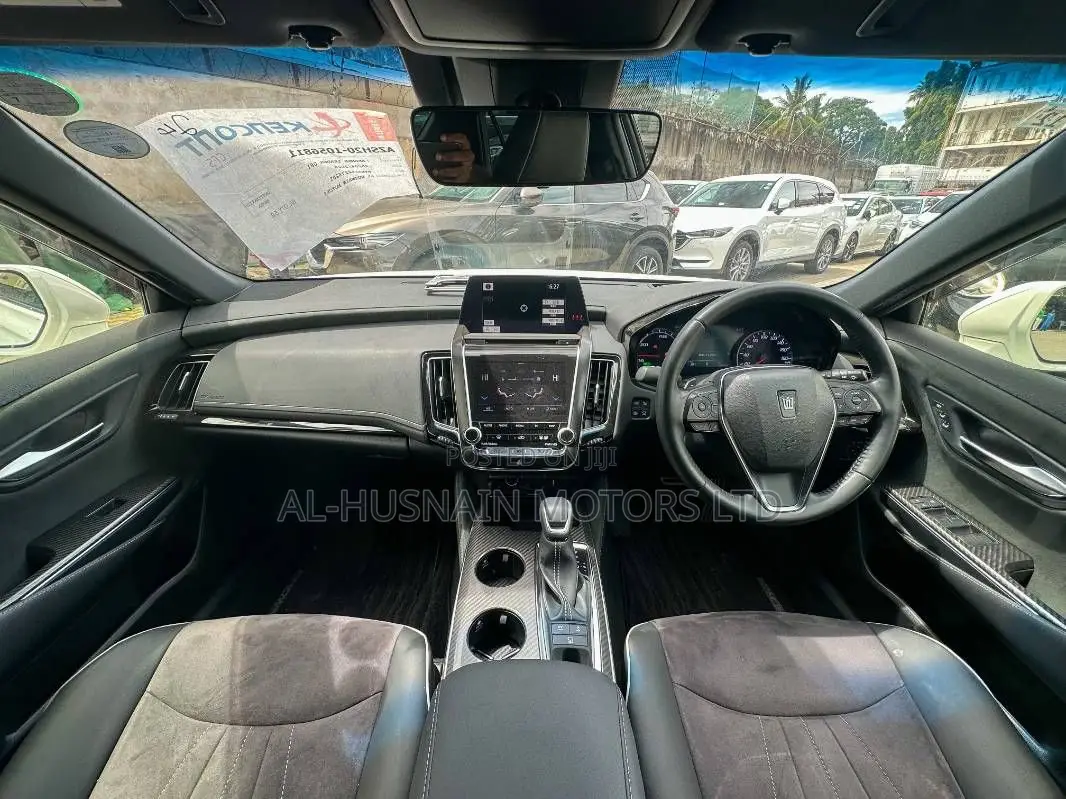 Toyota Crown 2020 Pearl
