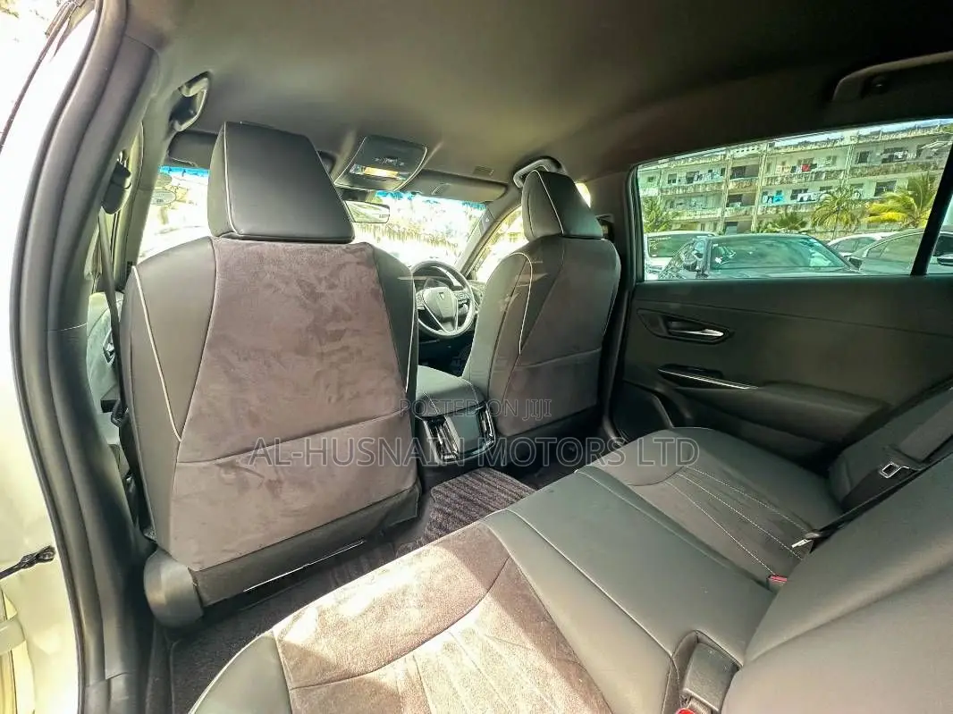 Toyota Crown 2020 Pearl