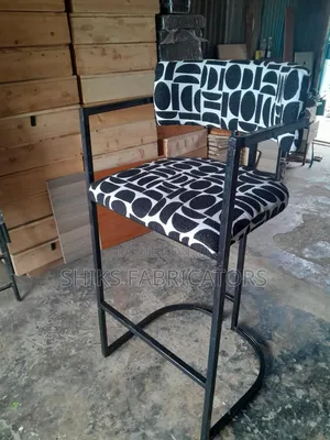 Cclassic High Stool