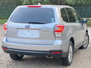 Subaru Forester 2018 Silver