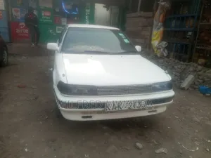 Toyota Corolla 1998 White