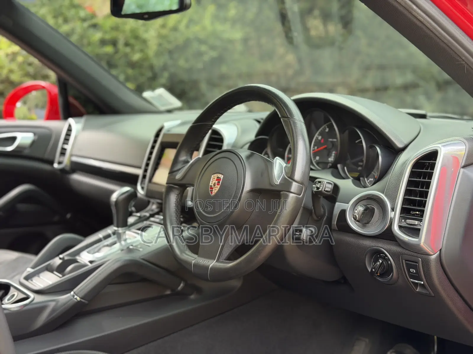 Porsche Cayenne 2011 Red