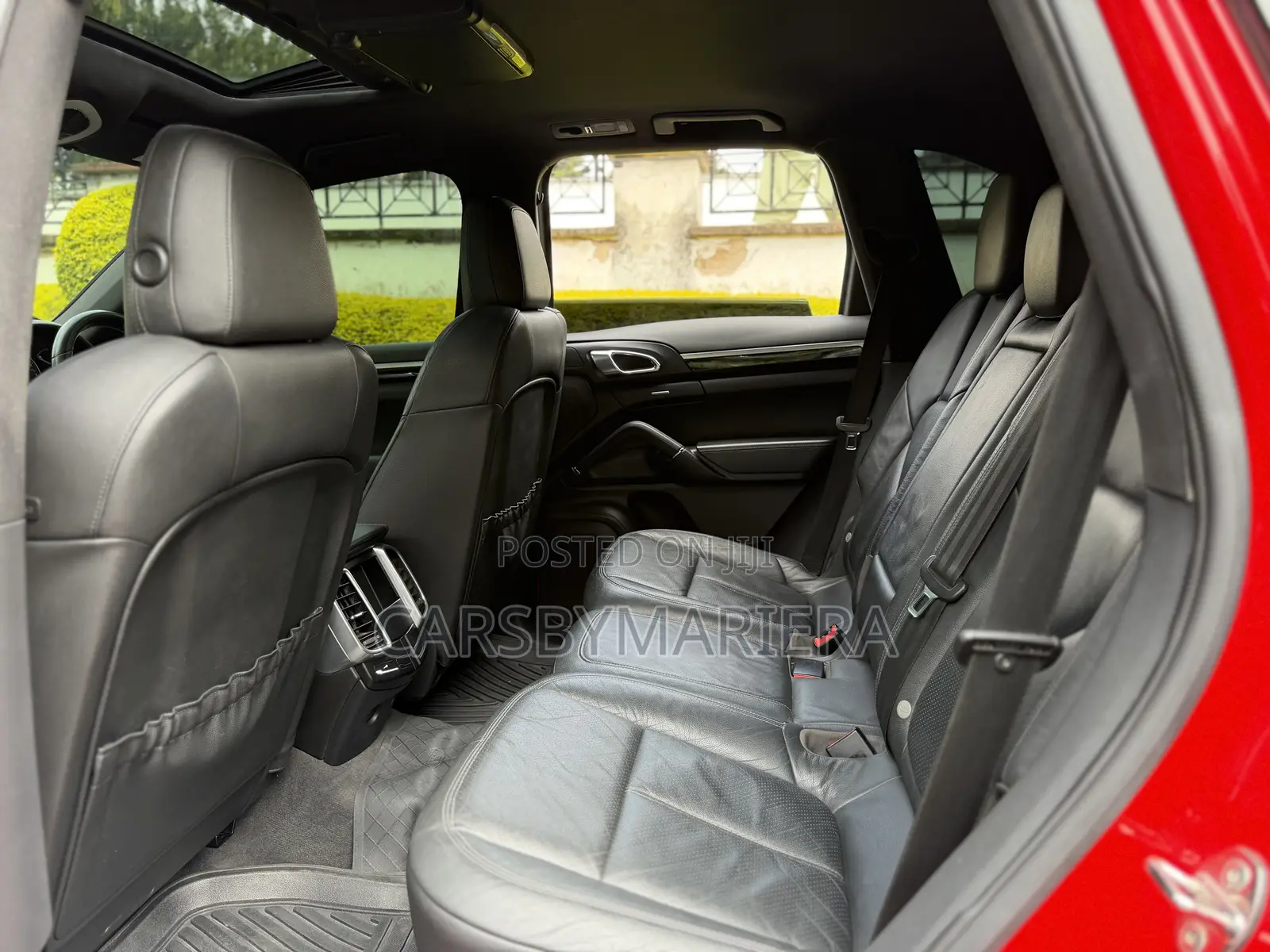 Porsche Cayenne 2011 Red