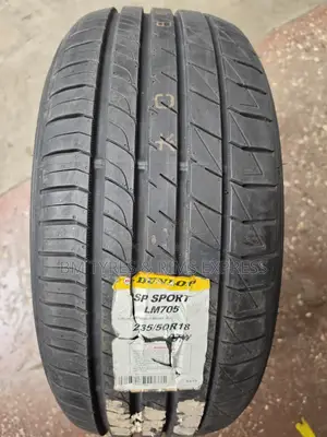 235 /50 R18 DUNLOP TIRES (Japan)