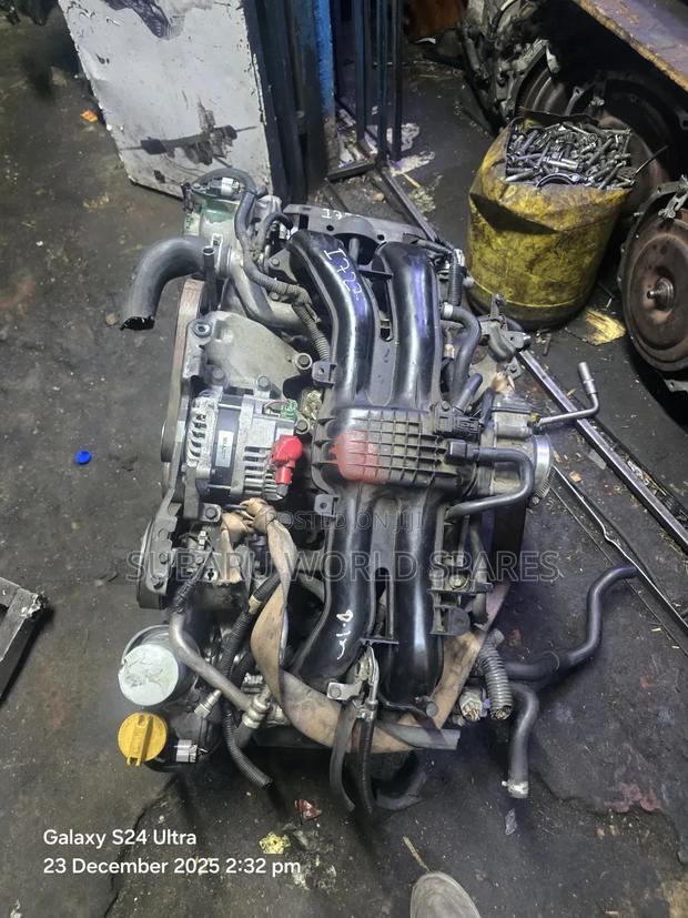 Subaru F25 Engine - thumbnail 3