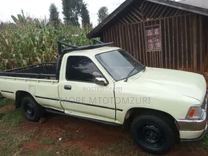 Toyota Hilux 1994 Beige
