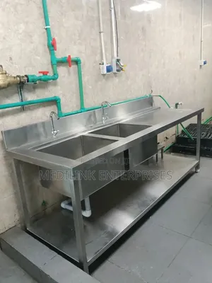 Commercial Washing Double Bowl Sinks With a Working Space