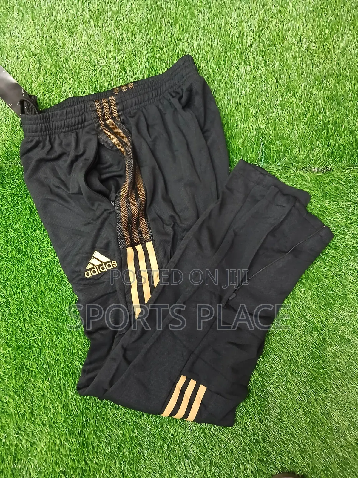 Adidas Training Pants - Gold Strips