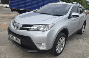 Toyota RAV4 2015 Silver