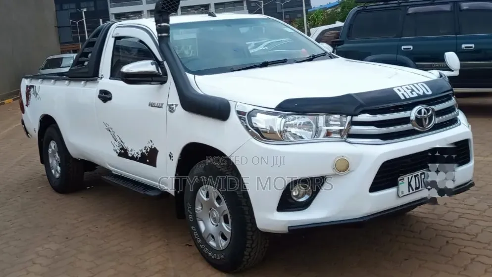 Toyota Hilux 2017 White