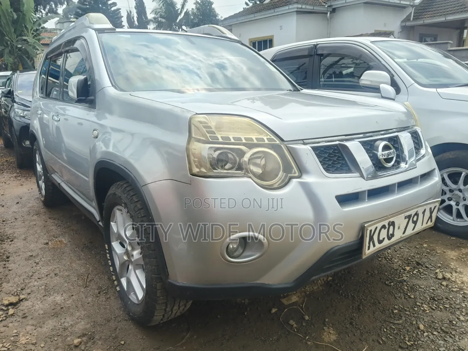 Nissan X-Trail 2011 Silver