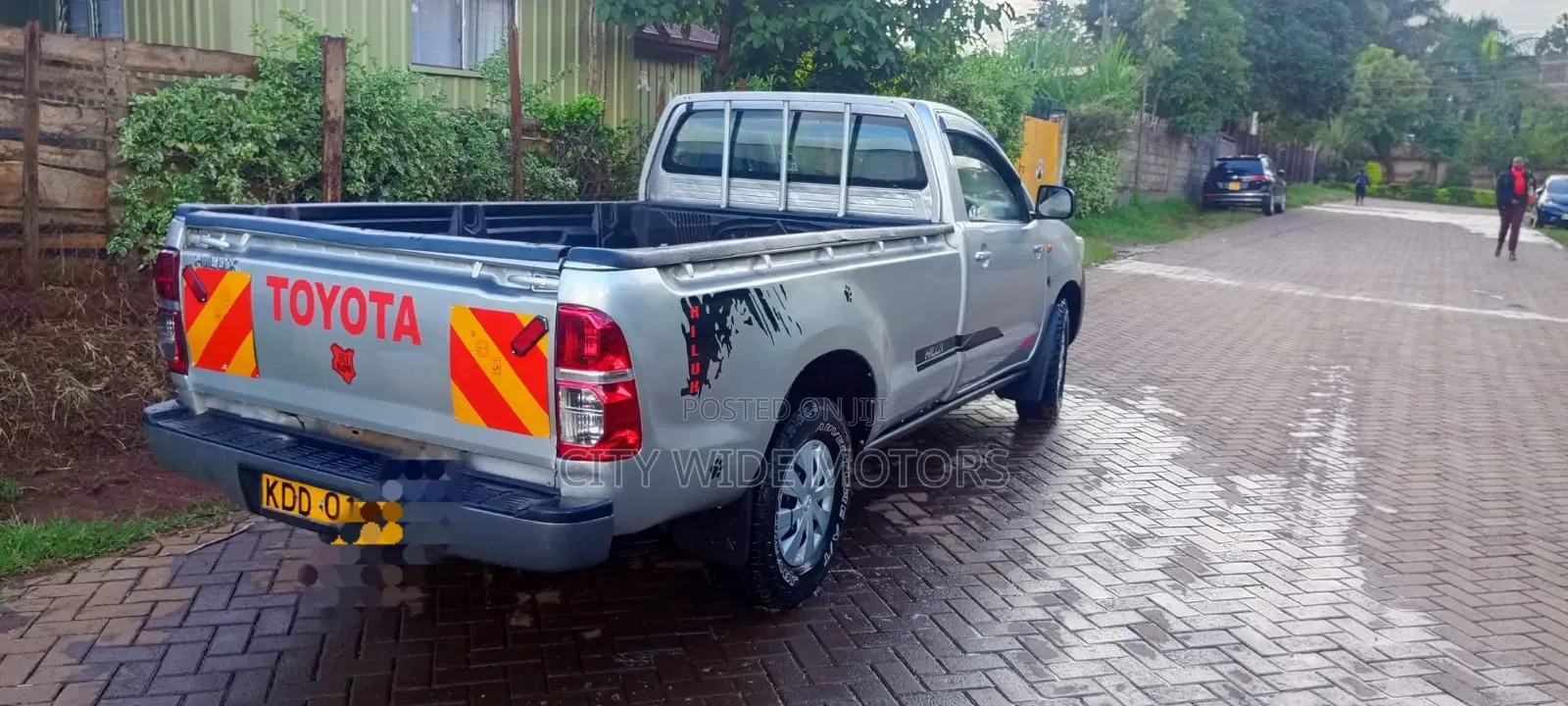 Toyota Hilux 2013 Silver