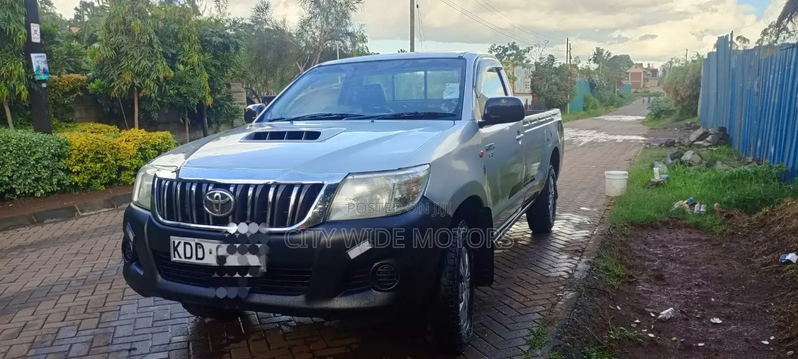 Toyota Hilux 2013 Silver