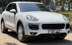 Porsche Cayenne 2015 White