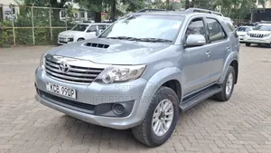 Toyota Fortuner 2014 Gray