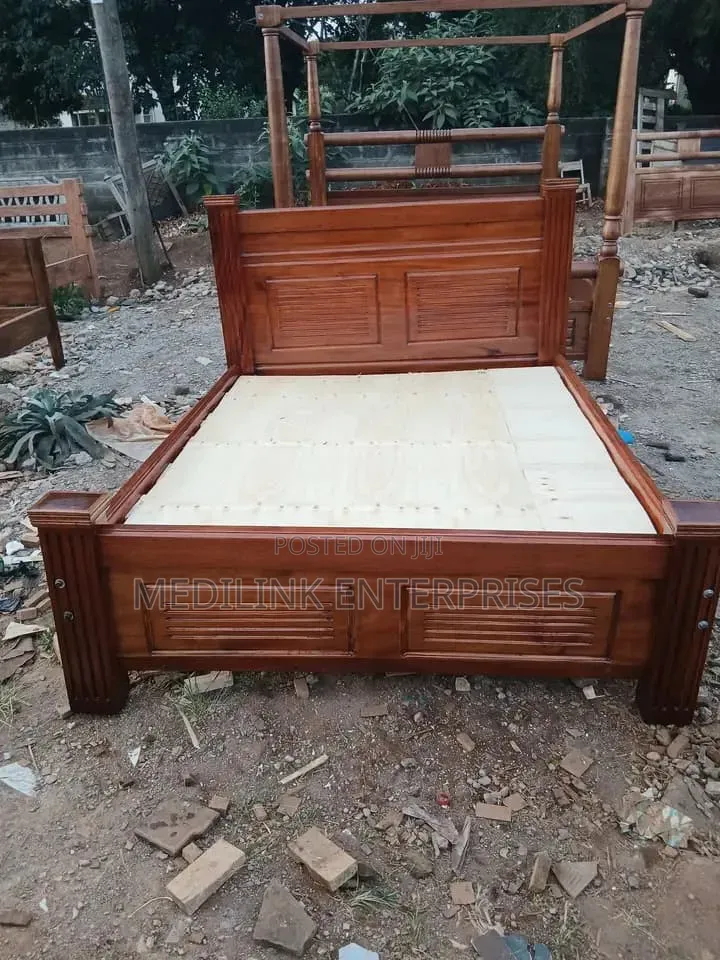 Solid Walnut Gresham Beds Queen Sized