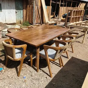 Berry Crafted Mvule 8 Seater Royal Dinning Table Set