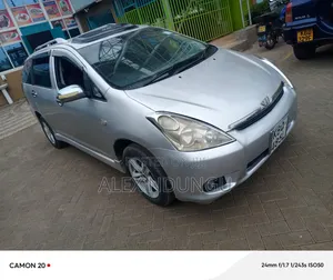 Toyota Wish 2005 Silver