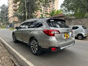 Subaru Outback 2017 Gray