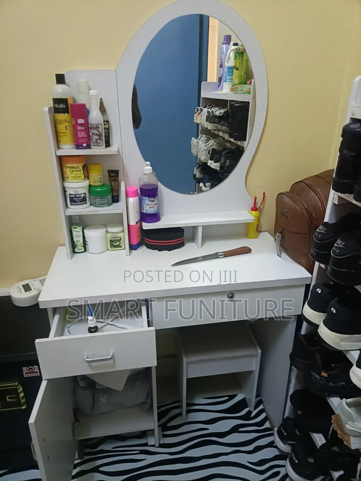 Bedroom Dressing Table