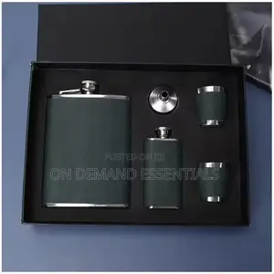 Green Leather-Covered Whiskey Flasks Gift Set