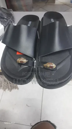 Ladies Flat Sandals