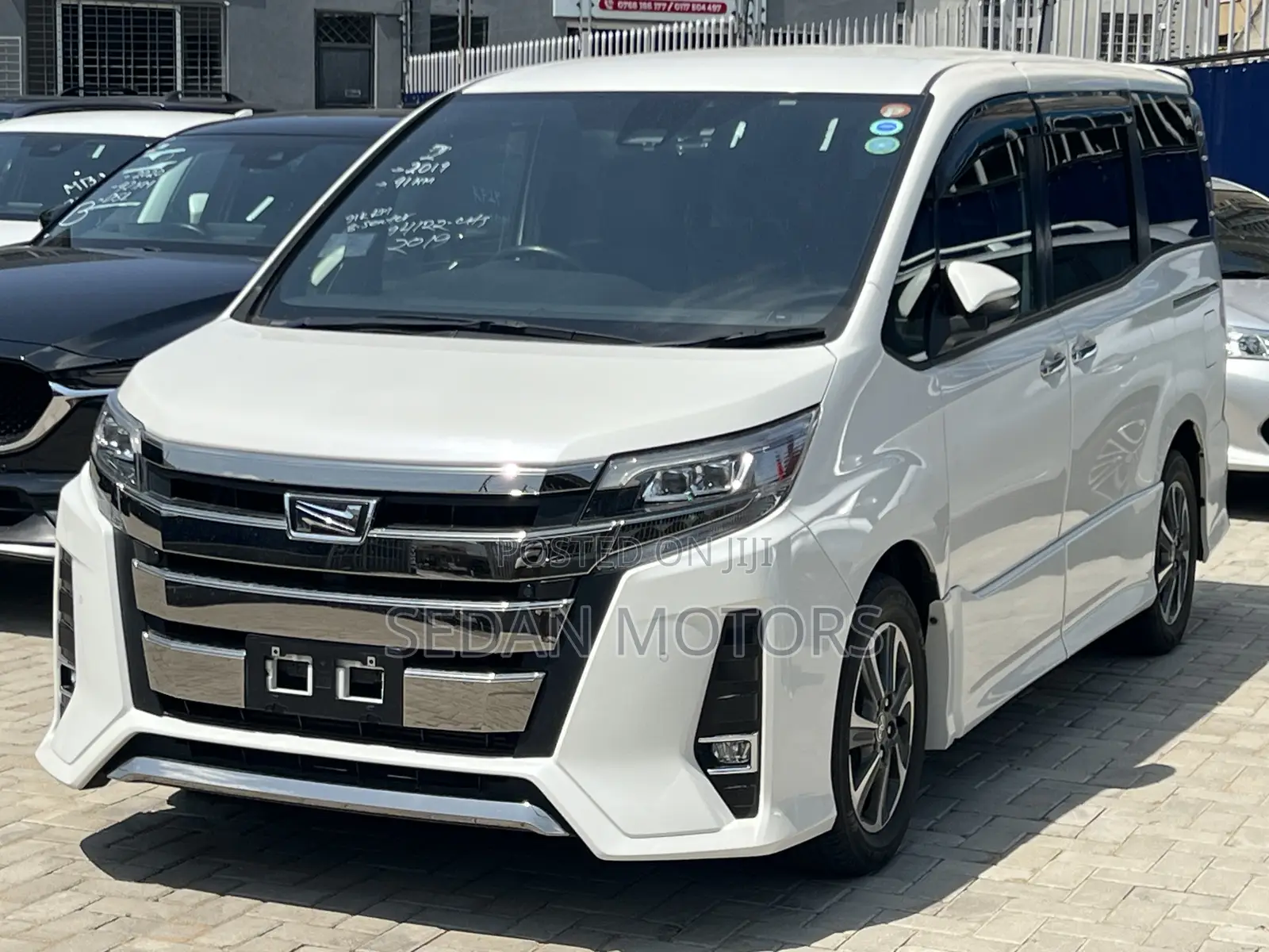 Toyota Noah 2019 Ivory
