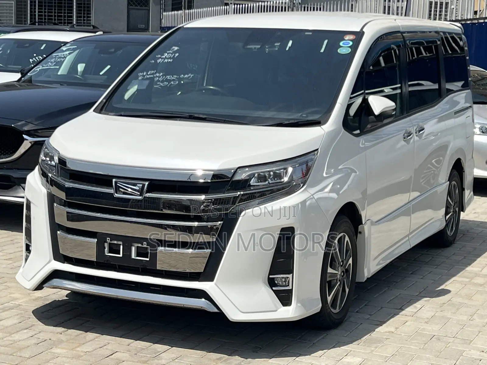 Toyota Noah 2019 Ivory
