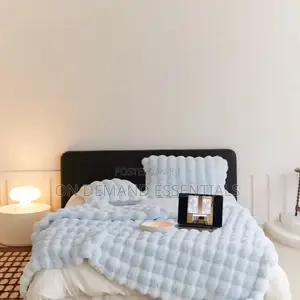 Luxurious Soft,double Layer Faux Furry Bubble Blankets
