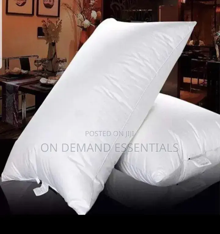 High Quality Plain White Pillows. (Honey G)