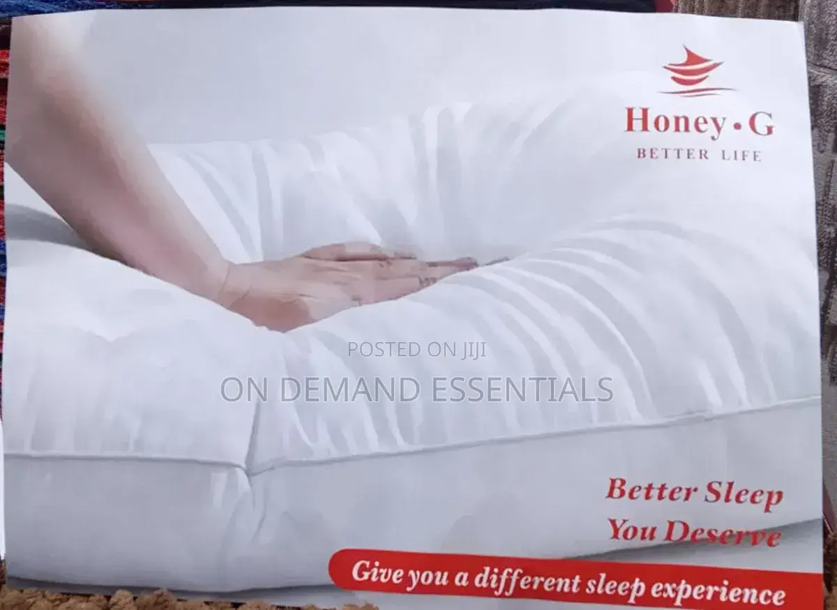 High Quality Plain White Pillows. (Honey G)