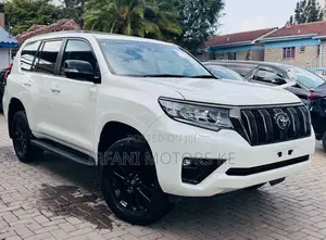 Toyota Land Cruiser Prado 2.8 2021 White