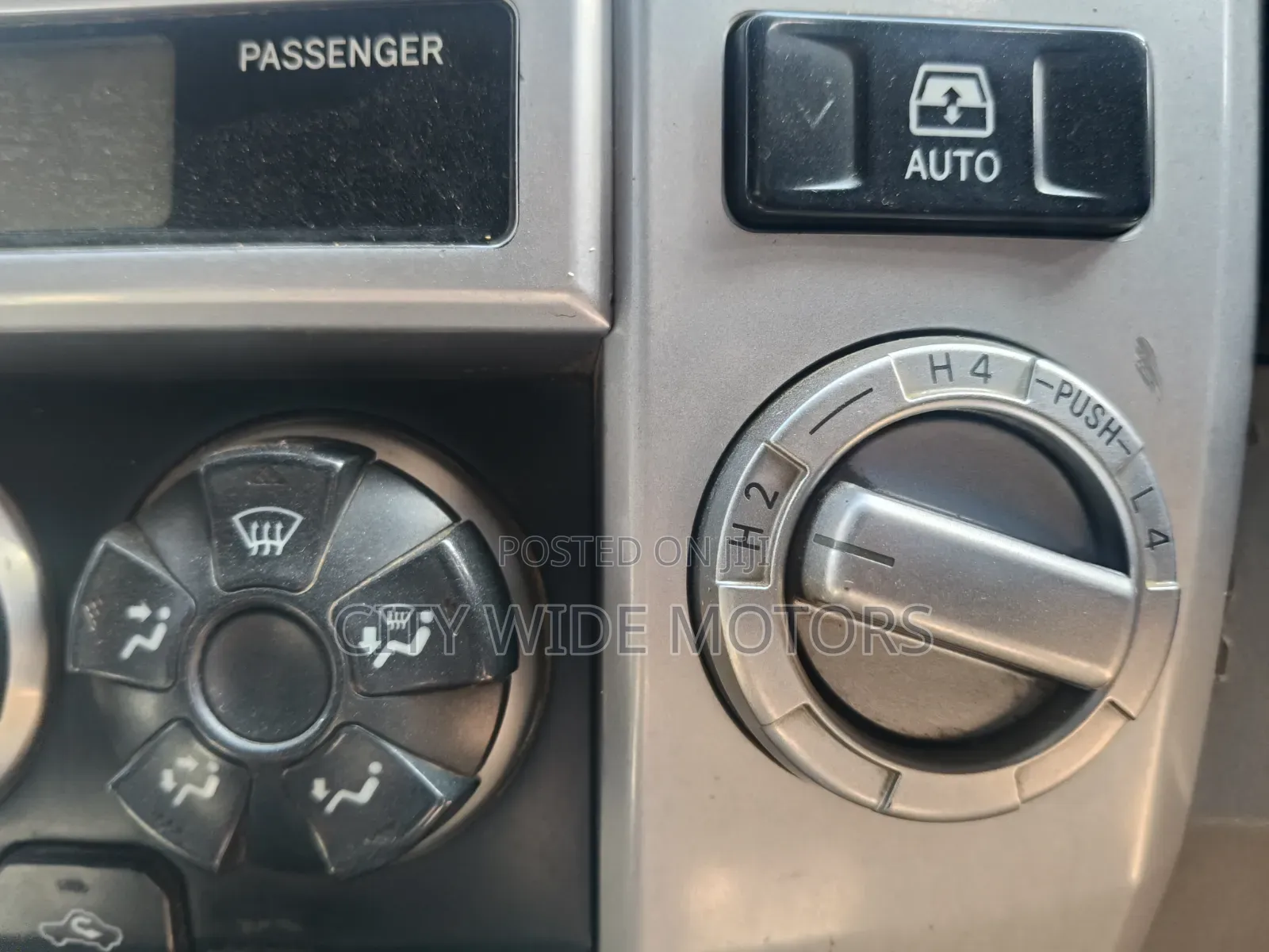 Toyota Hilux Surf 2004 Black