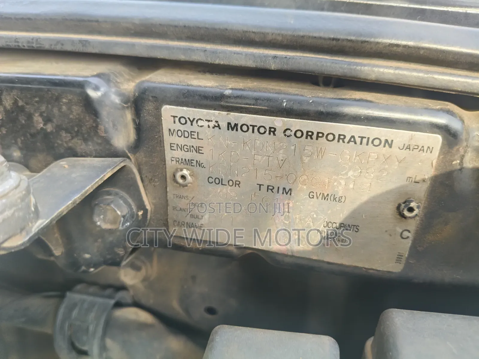 Toyota Hilux Surf 2004 Black