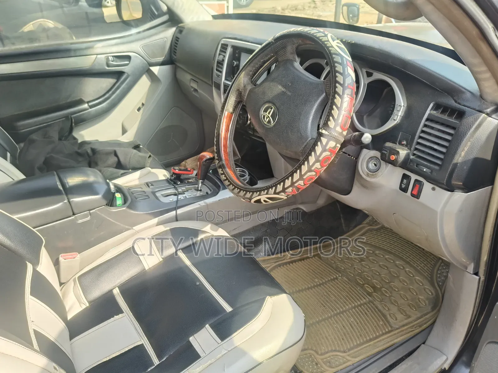Toyota Hilux Surf 2004 Black