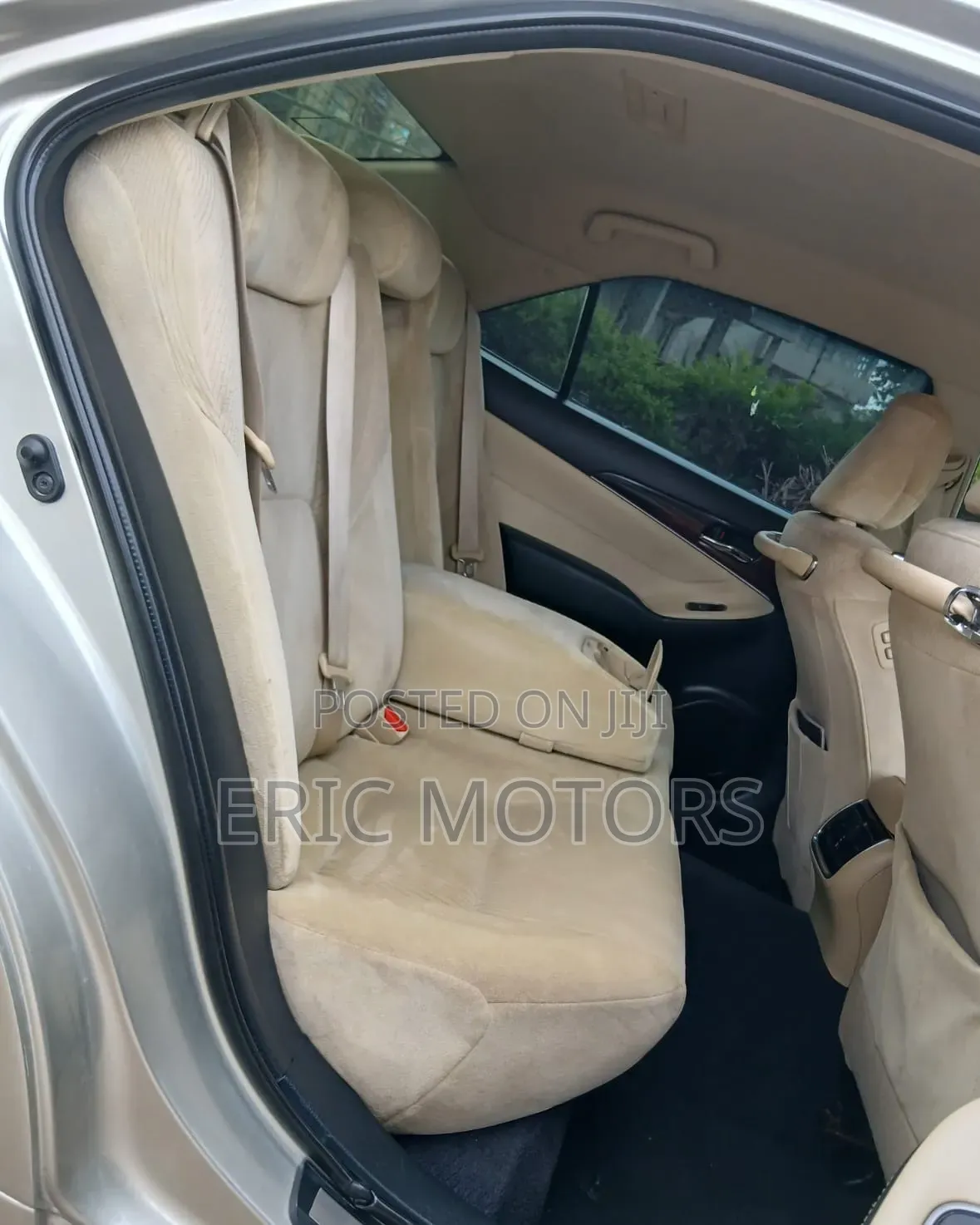 Toyota Crown 2016 Silver