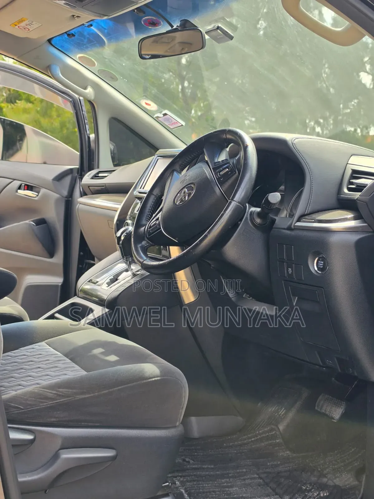 Toyota Vellfire 2017 Black
