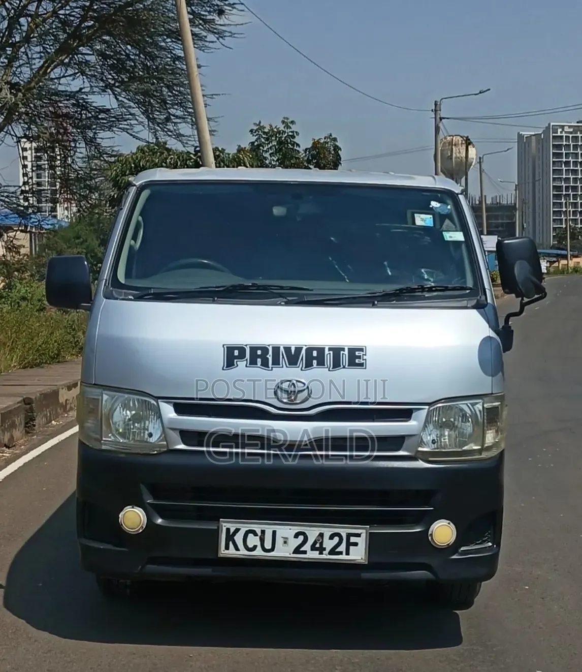 Toyota HiAce 2012 Silver