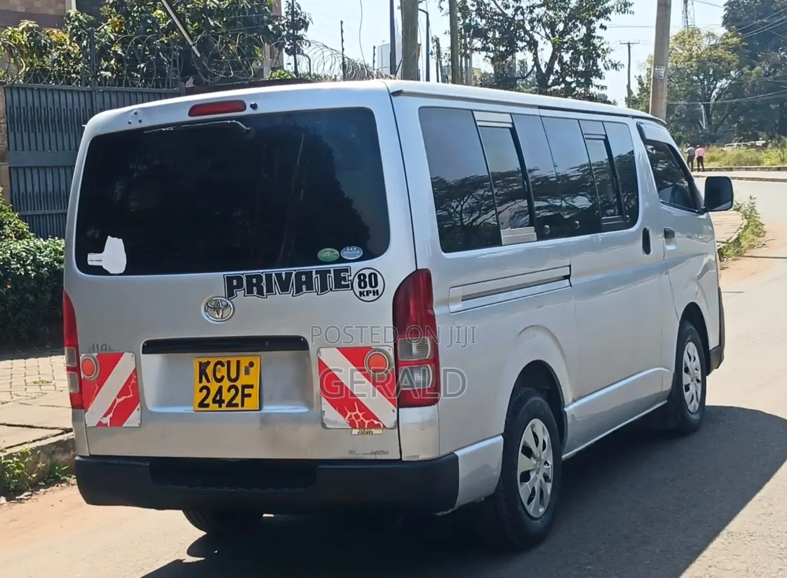 Toyota HiAce 2012 Silver