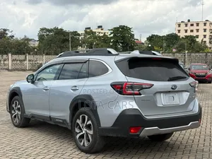 Subaru Outback 2022 Gray