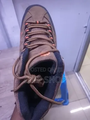 Brown SkyView Hiking Boots Anti Slip