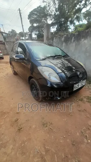 Toyota Vitz 2007 Black