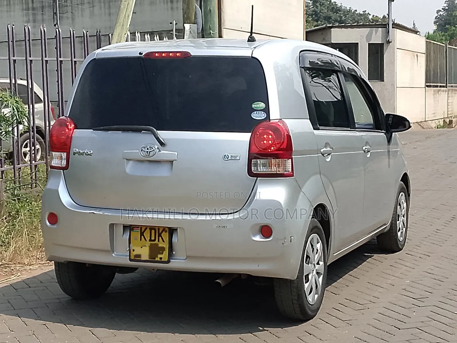 Toyota Porte 2015 Silver