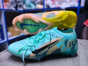 Air Zoom Nike Soccer Boots