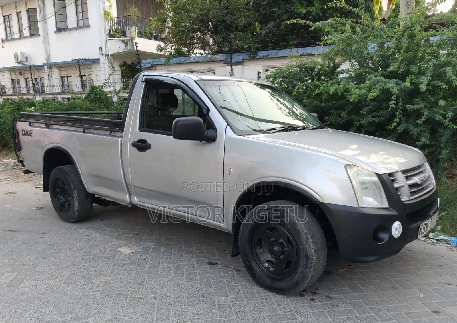Isuzu D-MAX 2009 Gray
