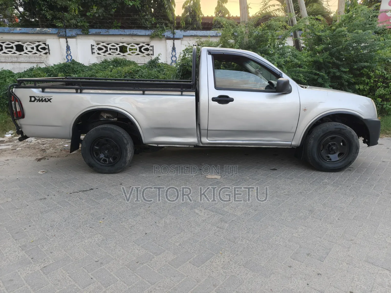 Isuzu D-MAX 2009 Gray