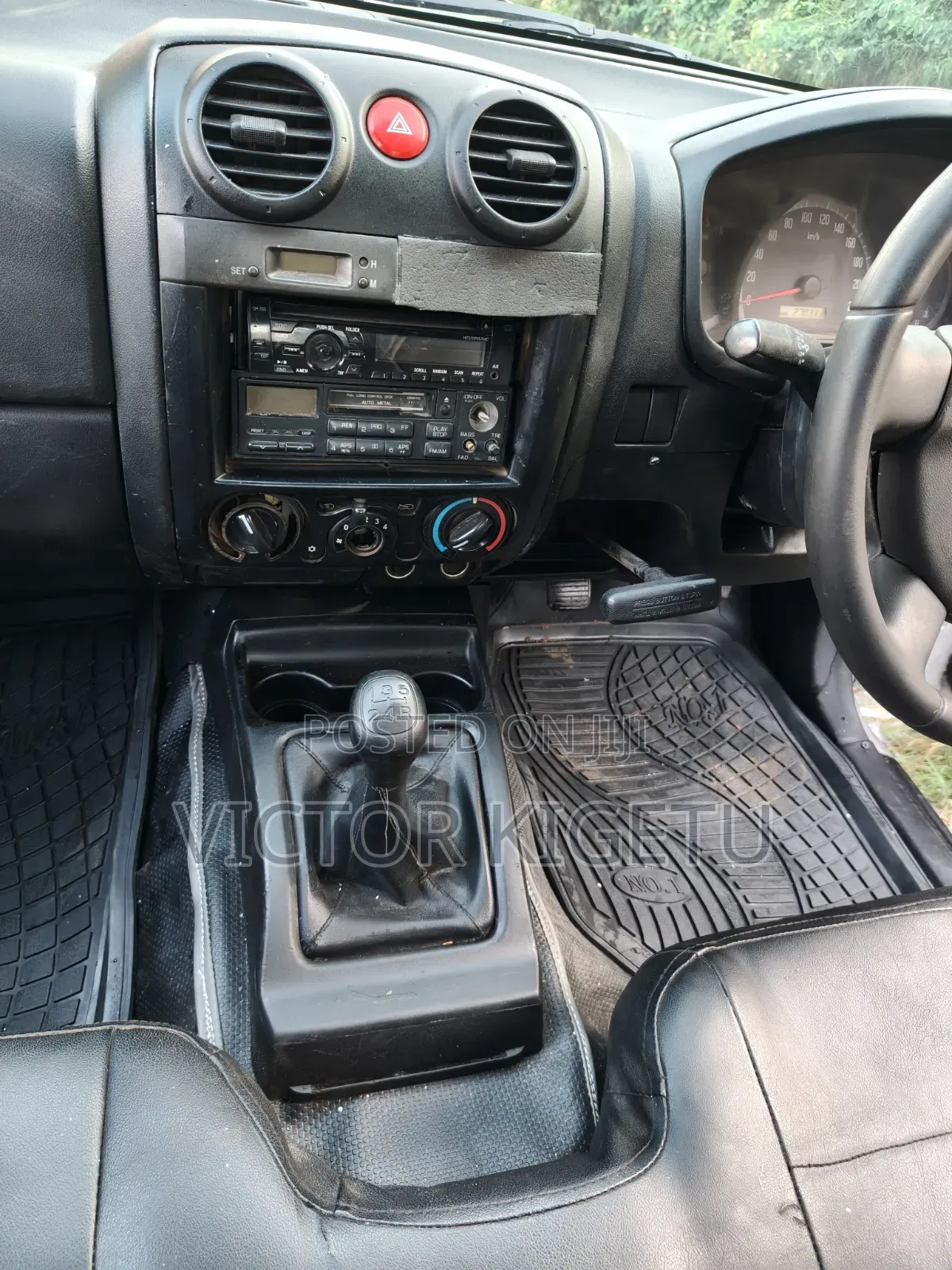 Isuzu D-MAX 2009 Gray