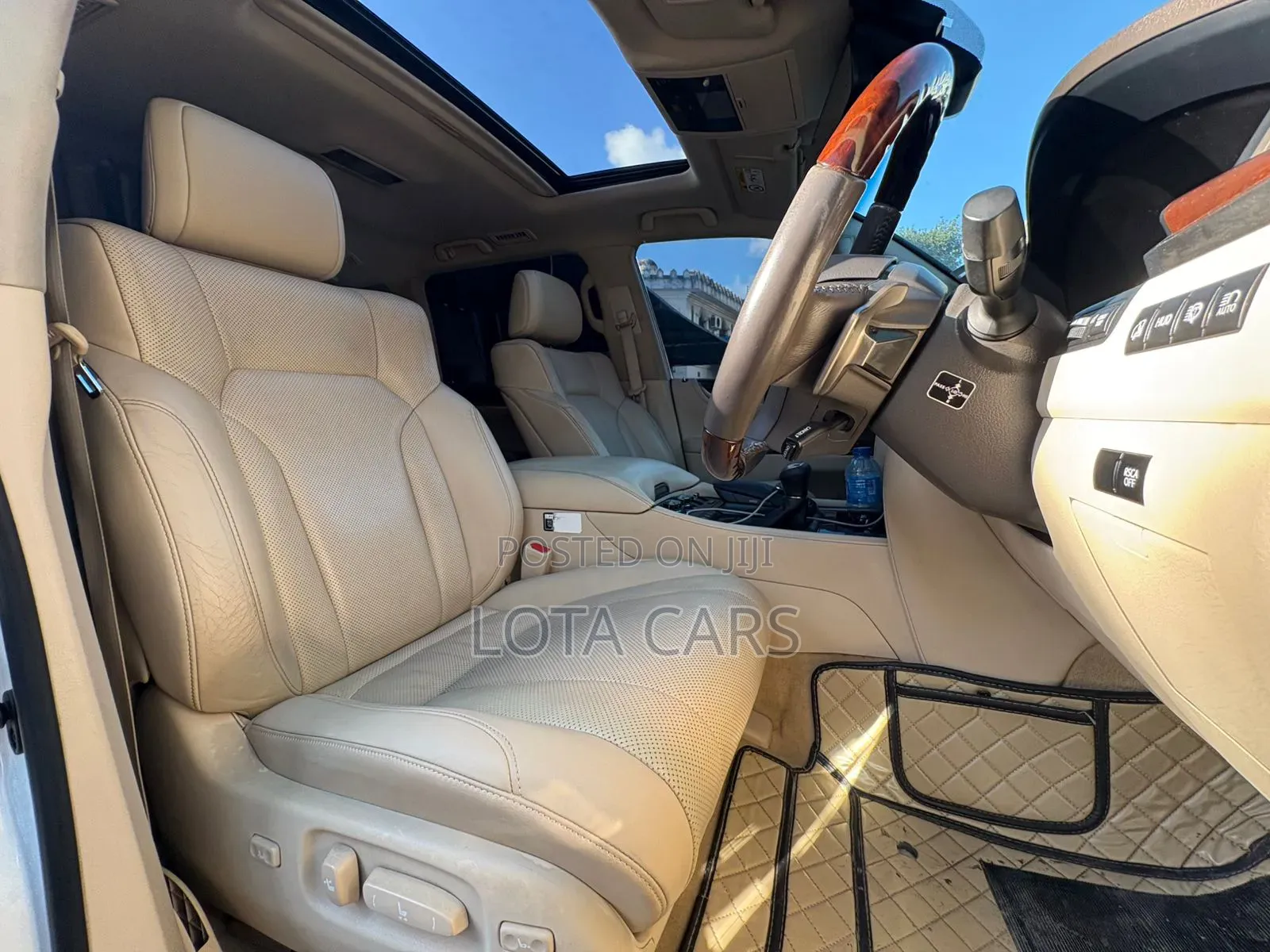 Lexus LX 2016 White
