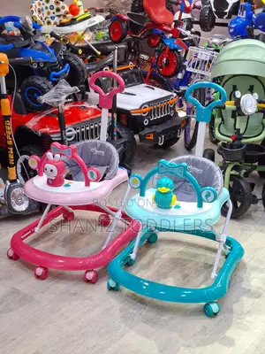 Safe Baby Walker With Wheels and Play Features